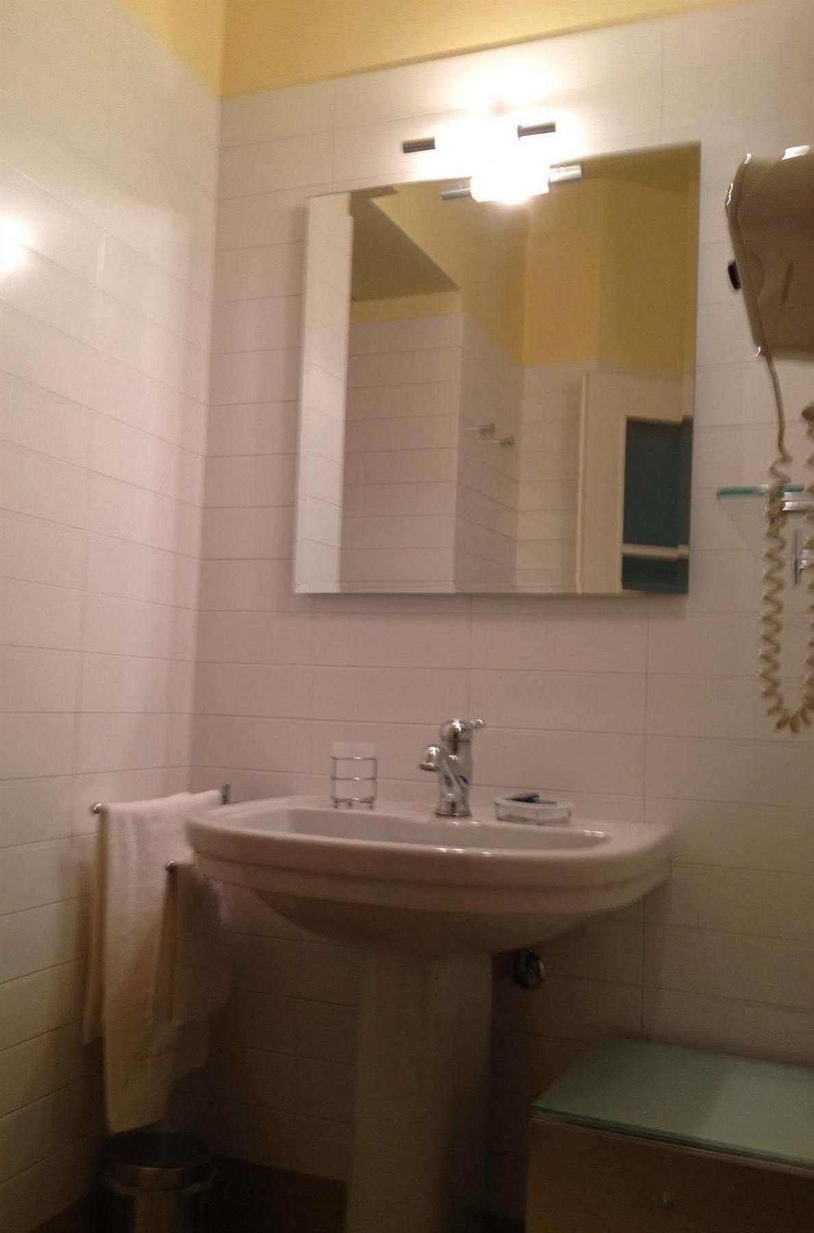 Residence Corte Della Vittoria Parma Ngoại thất bức ảnh